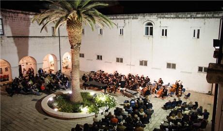 莫諾波里“尼諾·羅塔”音樂學院（CONSERVATORIO di MONOPOLI 