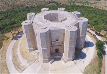 意大利的世界遺產-蒙特城堡(Castel del Monte)