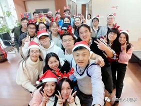 廣西意大利留學圣誕狂歡現(xiàn)場