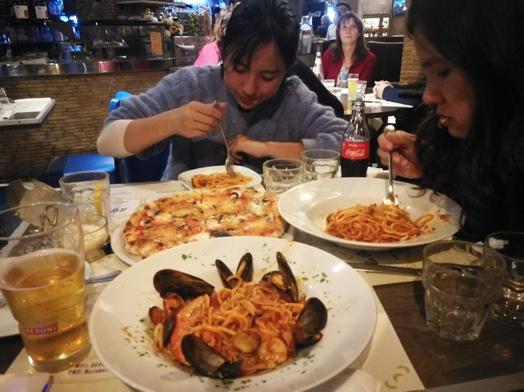 女兒去意大利留學了，母親：愿你走得更遠，飛得更高！